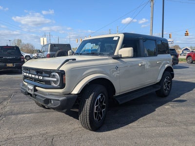 2025 Ford Bronco Outer Banks