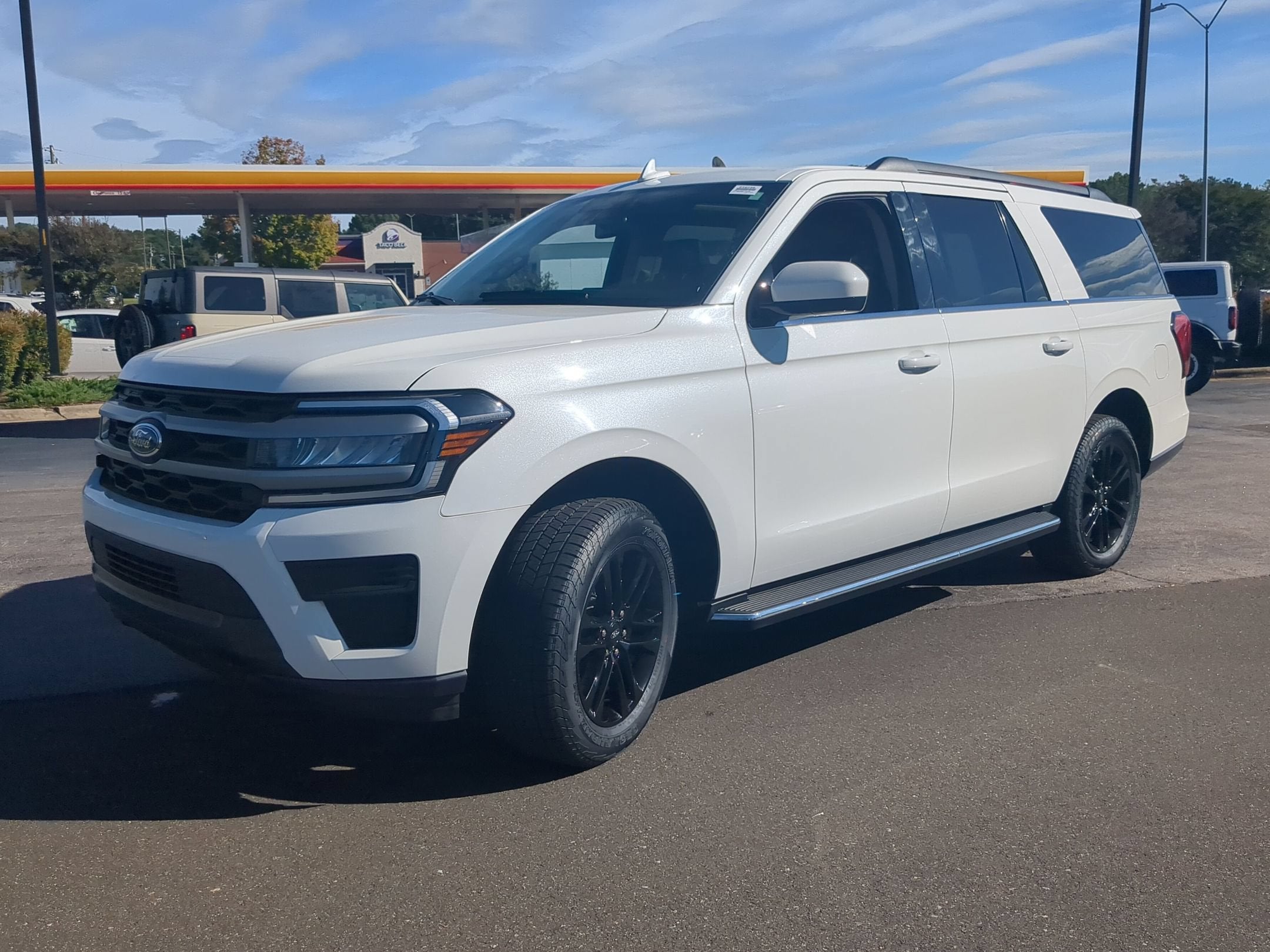 2023 Ford Expedition Max XLT