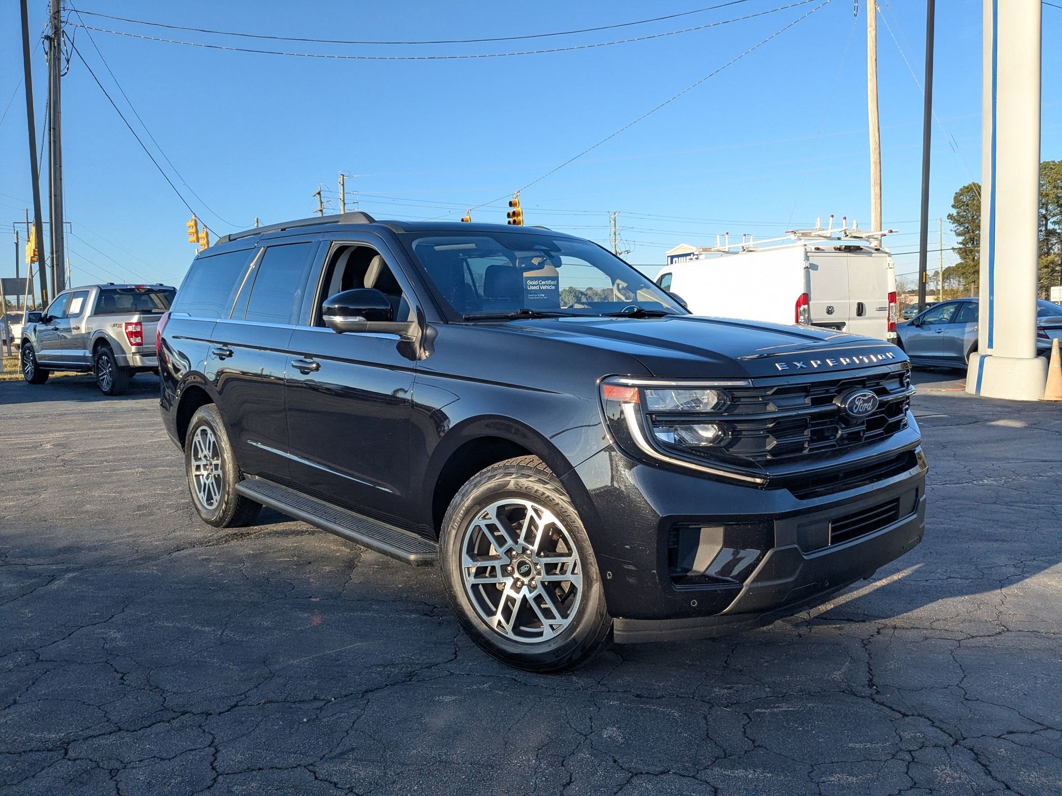 2025 Ford Expedition Active