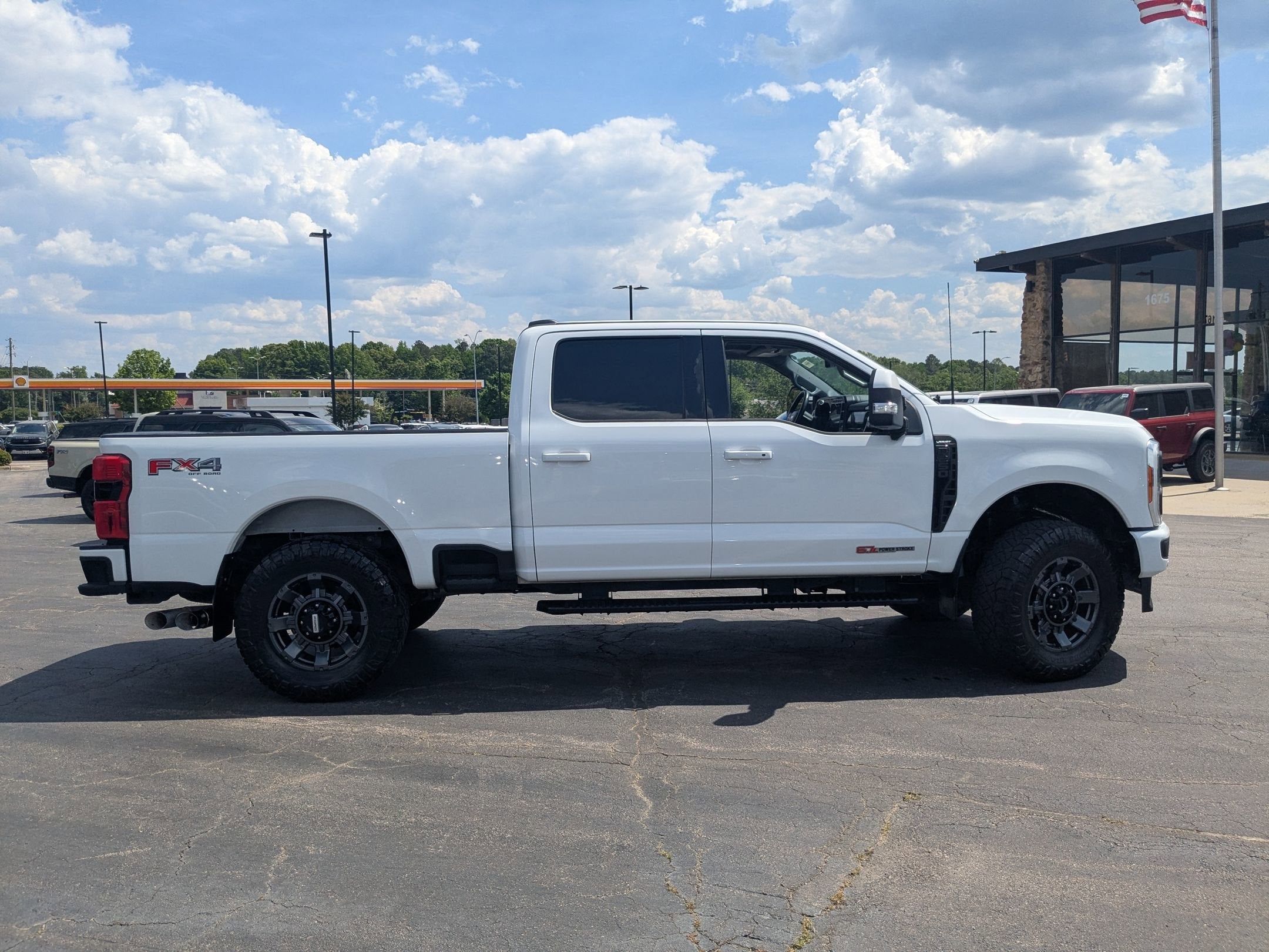2023 Ford Super Duty F-250 SRW LARIAT