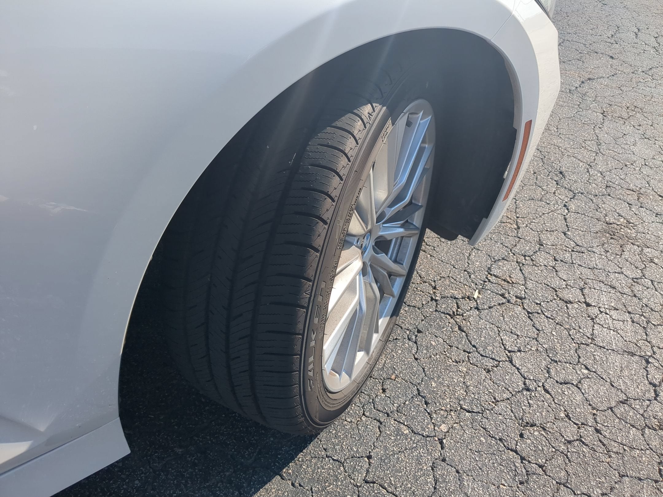 2024 BMW 3 Series 330i