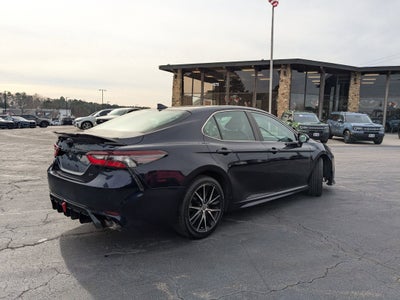 2022 Toyota Camry SE