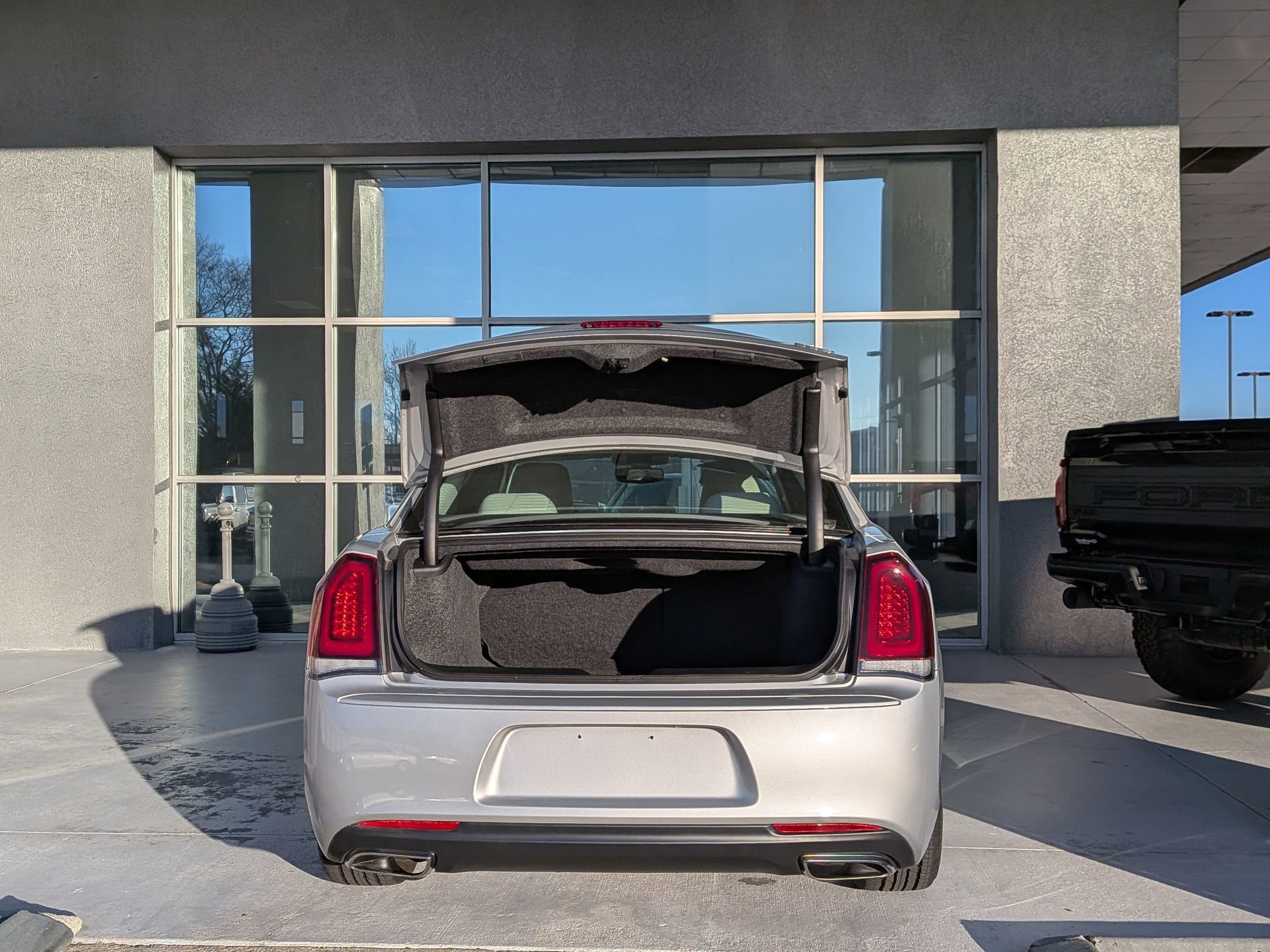 2023 Chrysler 300 Touring