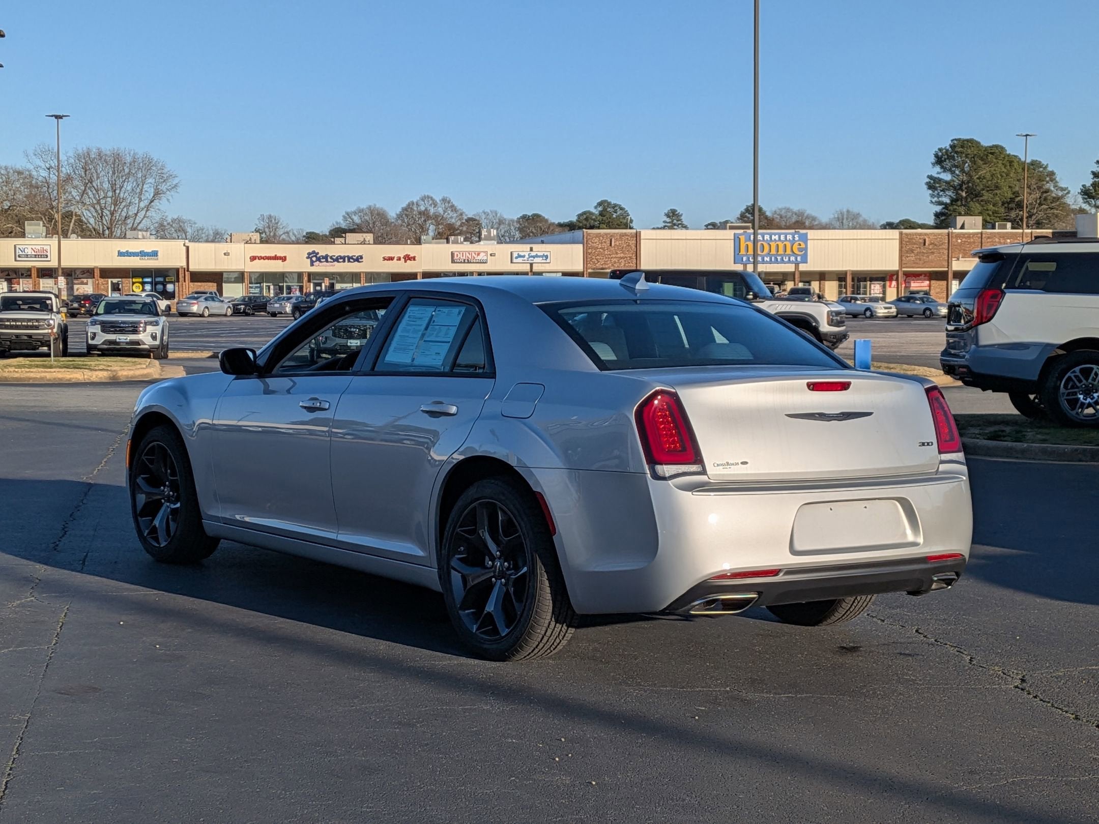 2023 Chrysler 300 Touring