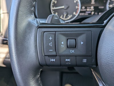 2022 Nissan Pathfinder SV