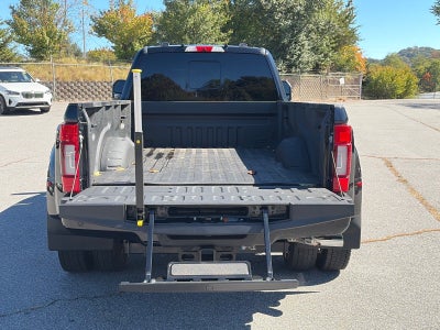 2022 Ford Super Duty F-450 DRW Platinum