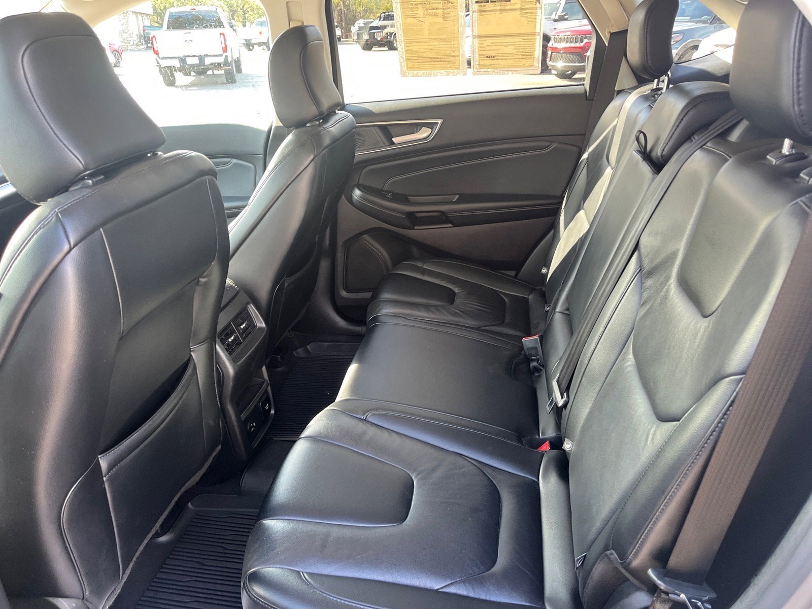 2022 Ford Edge Titanium