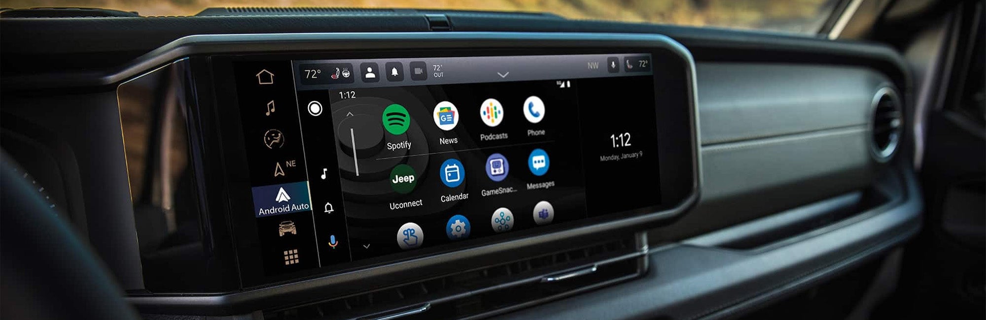 2025 Jeep Wrangler Interior